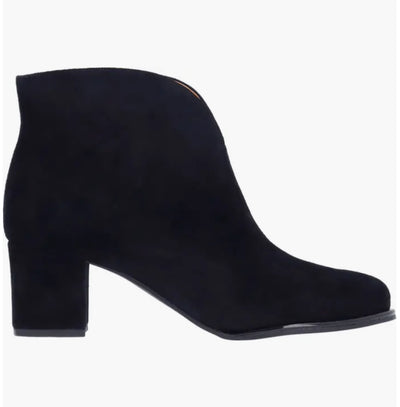 Phinn Bootie in Black Suede