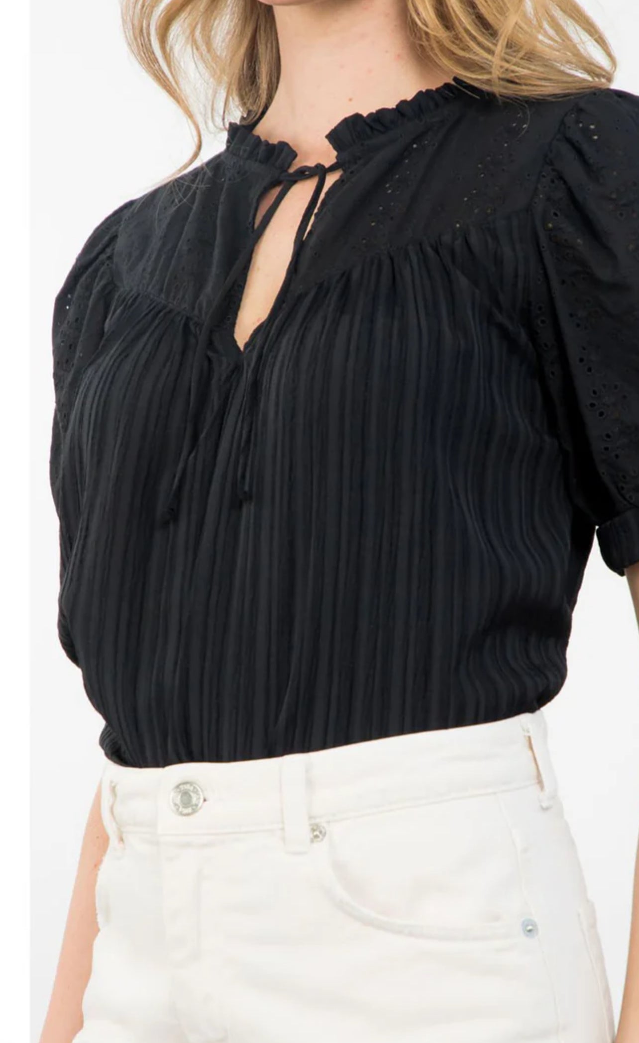 Eyelet Sleeve Top-Black