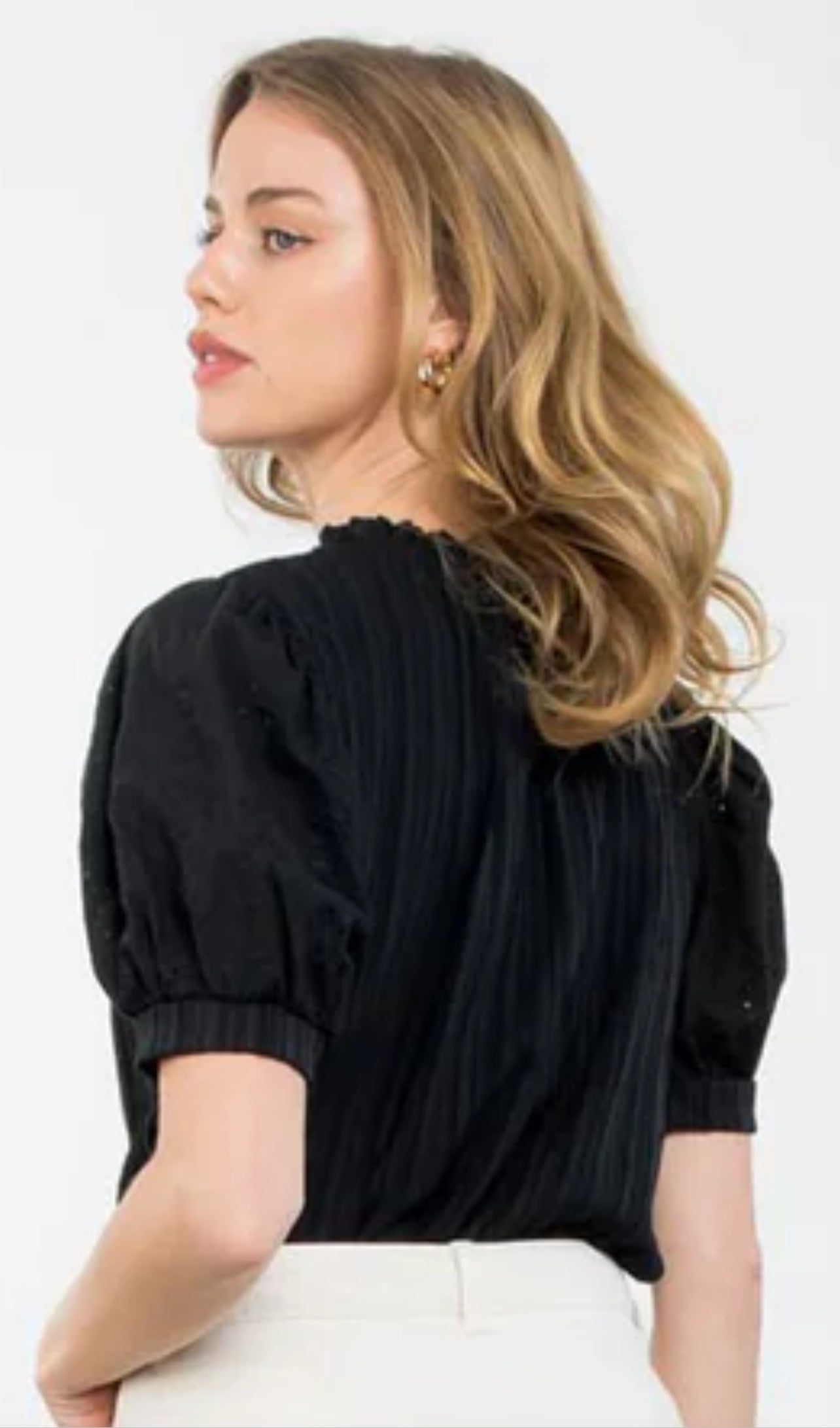 Eyelet Sleeve Top-Black